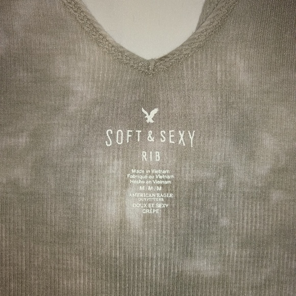 🔴SOLD🔥MUST GO SALE🔥 NWOT AEO Crop Top 🦅 - Picture 3 of 4